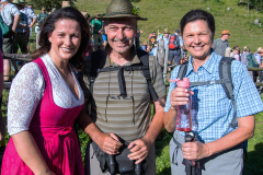 Ilse Aigner Michael Hinterstoißer und Michaela Kaniber,, Hauptalmbegehung des AVO in Rottach Egern , hier an der ersten Station Sieblalm der Auftakt, Foto tp, Jubiläumshauptalmbegehung, zur einmalligen Nutzung Almbauern im Rahmen der Hauptalmbegehung